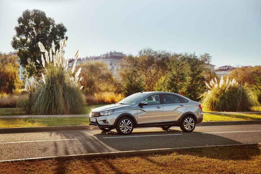 LADA- LADA VESTA лидер продаж в октябре
